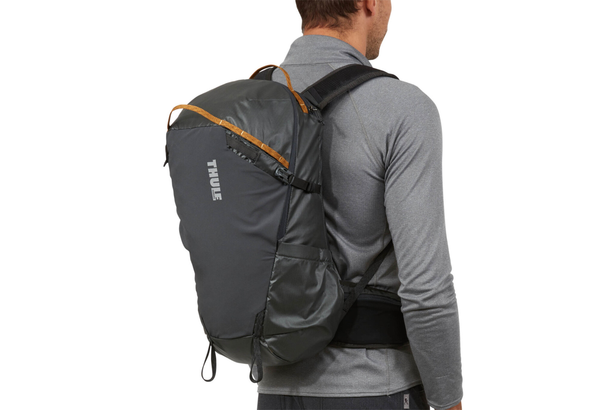 Thule Stir 25L. Obsidian