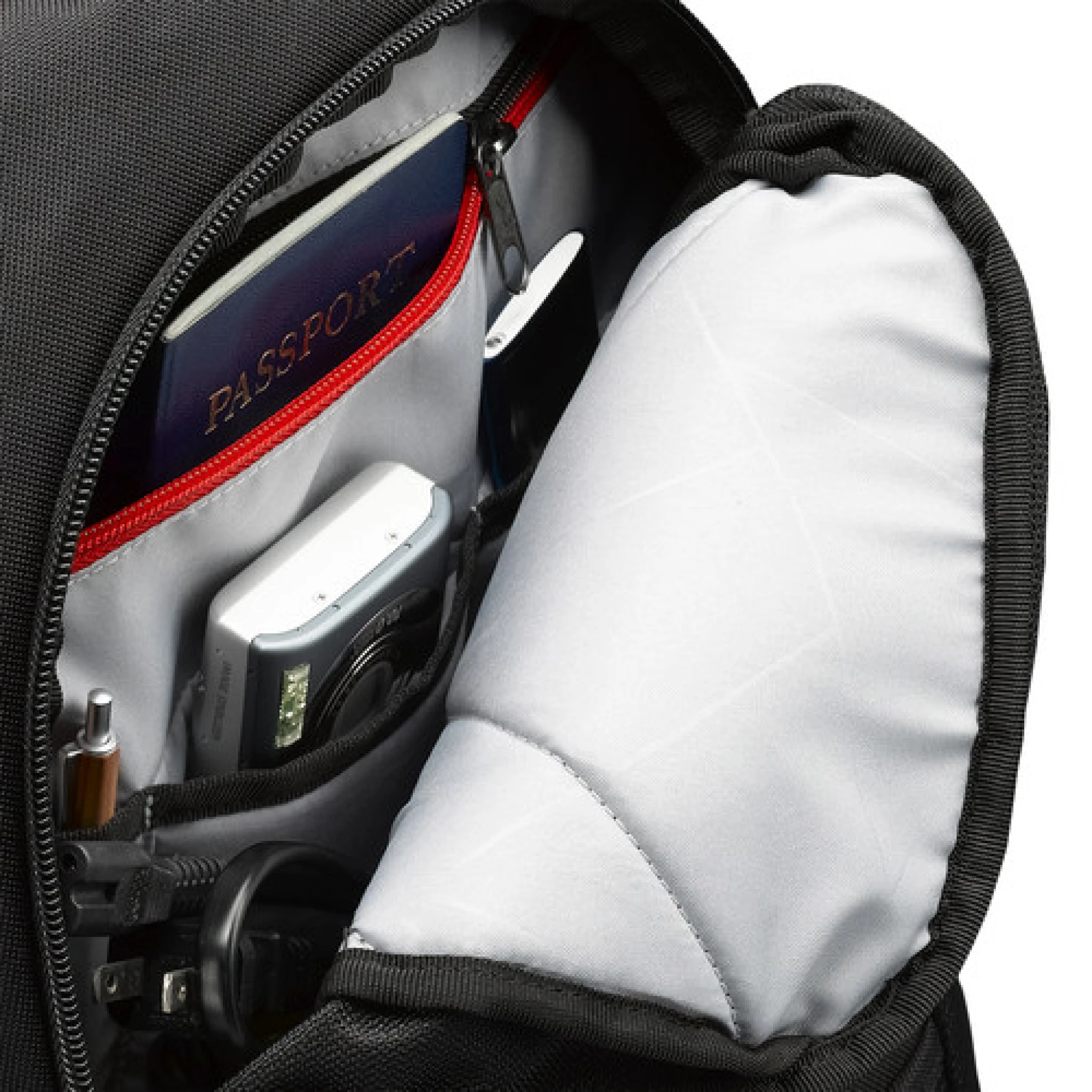 Case Logic 16" Laptop Backpack 25L. Sort